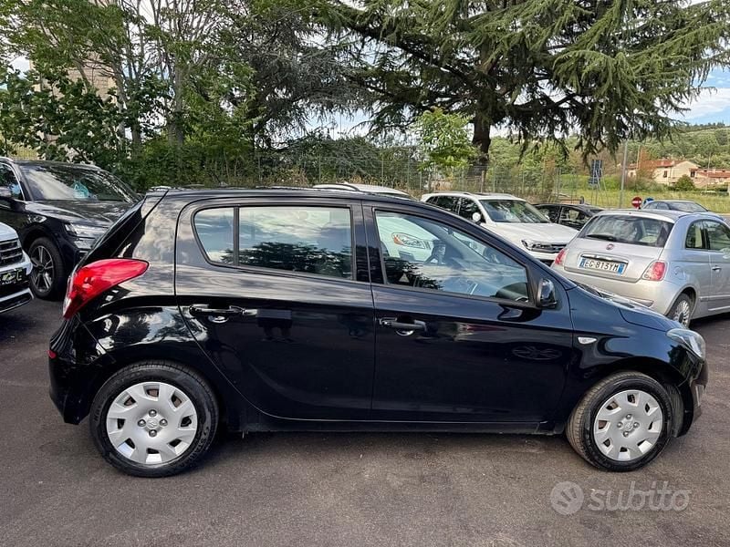 Usata Hyundai i20 Edition 85 CV (62 kW) 2013 Nero Berlina