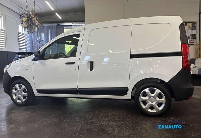 Usata Dacia Dokker 102 CV (75 kW) 2019 Vernice standard Monovolume