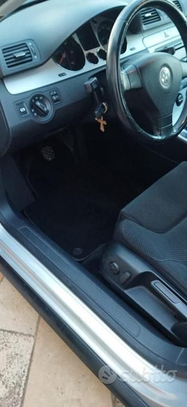 Usata VW Passat 140 CV (102 kW) 2008 Grigio Berlina