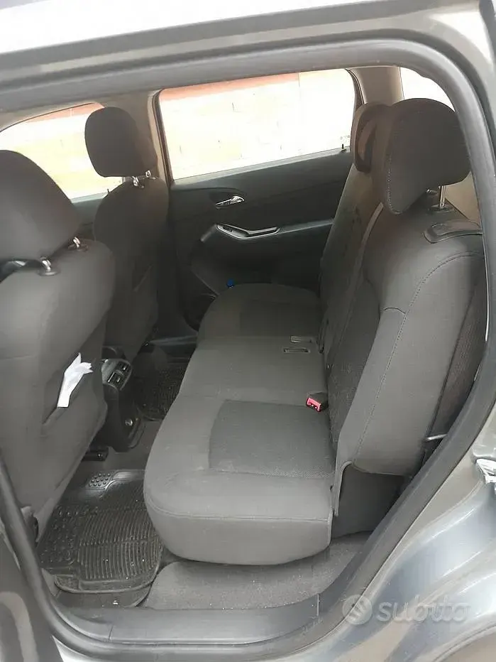 Usata Chevrolet Orlando 163 CV (119 kW) 2011 Monovolume