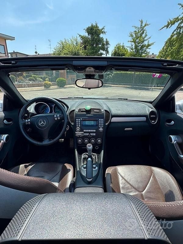 Usata Mercedes SLK200 163 CV (119 kW) 2005 Grigio Cabrio
