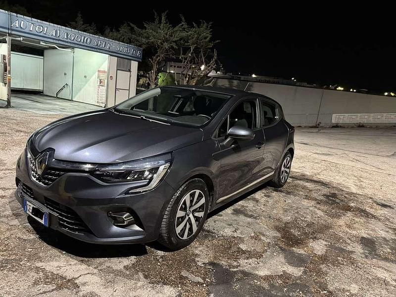 Usata Renault Clio V Zen 140 CV (102 kW) 2021 Berlina