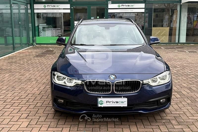 Begagnad BMW 320 Advantage 190 HK (139 kW) 2018 Blå Kombi