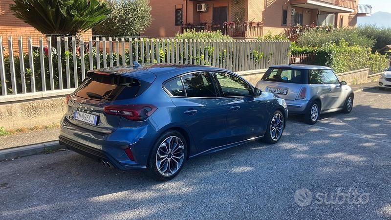 Usata Ford Focus ST-Line X 120 CV (88 kW) 2023 Blu Utilitaria