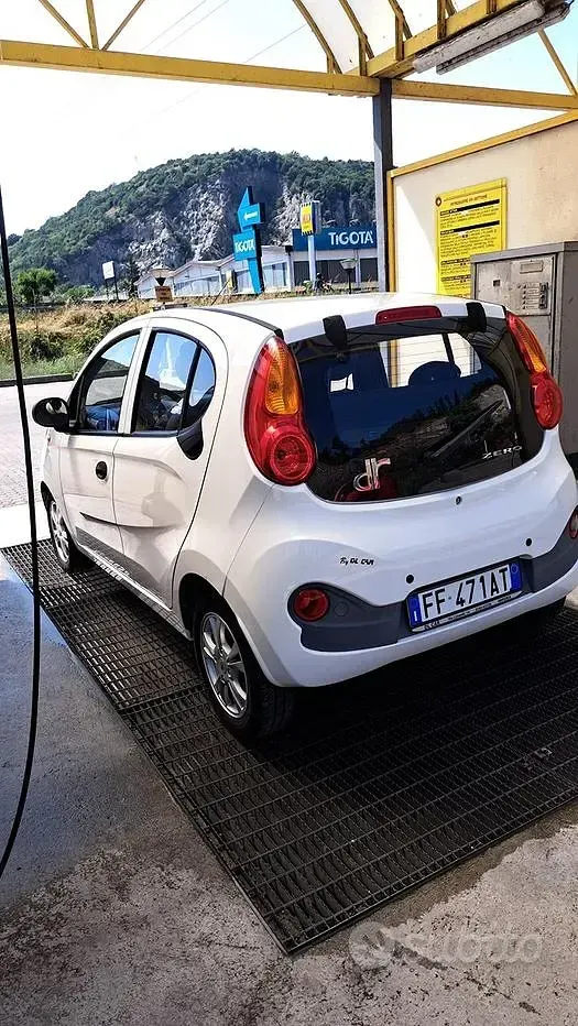Usata DR Zero 69 CV (50 kW) 2016 Bianco Utilitaria