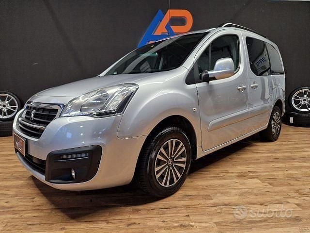 Grigio Usata 2016 Peugeot Partner Tepee Active Monovolume | 6900 € (Buon prezzo) - Immagine 1/4