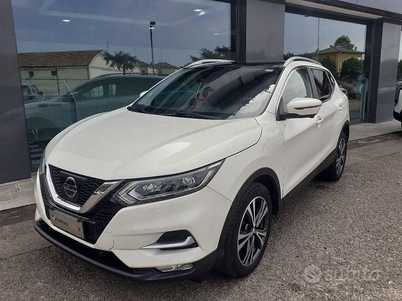 Usata Nissan Qashqai Visia 131 CV (96 kW) 2018 Bianco / perlato SUV