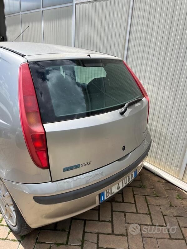 Usata Fiat Punto 2000 Grigio Utilitaria
