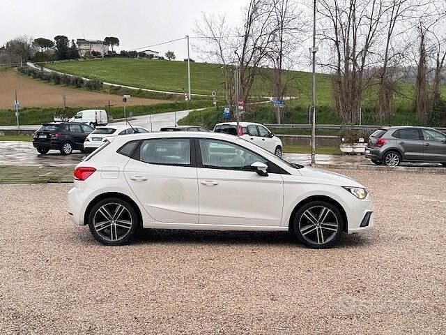 Second-hand Seat Ibiza Style 90 CP (66 kW) 2020 Alb Hatchback