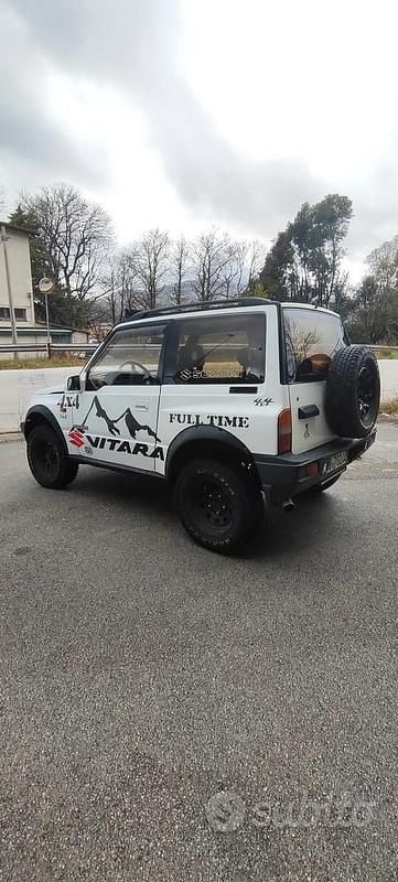 Usata Suzuki Vitara 75 CV (55 kW) 1992 SUV