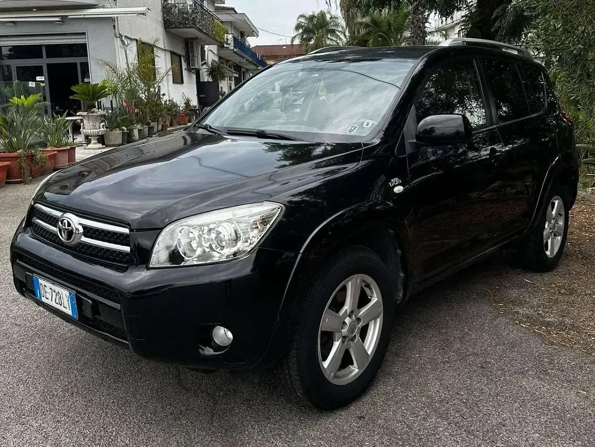 Usata Toyota RAV4 Luxury 177 CV (130 kW) 2009 Nero SUV