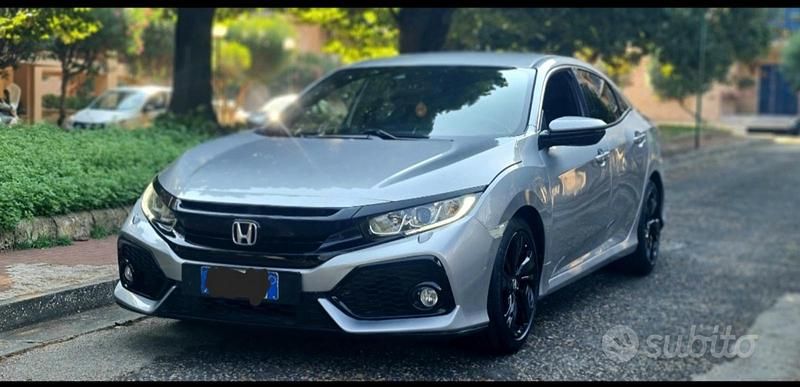 Usata Honda Civic Executive 120 CV (88 kW) 2018 Grigio Utilitaria