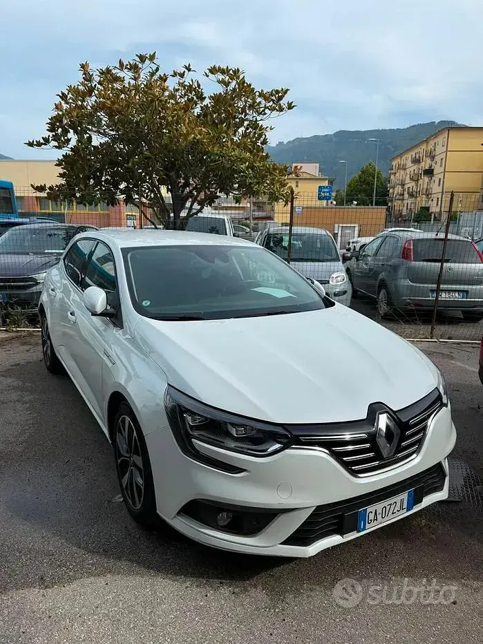 Usata Renault Mégane IV 116 CV (85 kW) 2020 Bianco Berlina