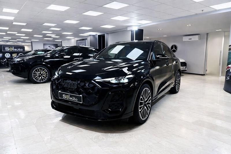 Nuova Audi Q5 S-Line 204 CV (150 kW) 2026 Nero mito metallizzato SUV