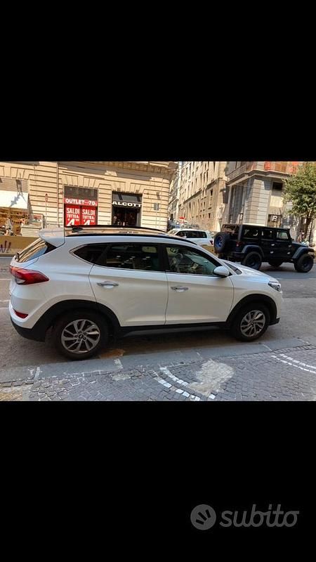 Usata Hyundai Tucson 116 CV (85 kW) 2016 Bianco SUV