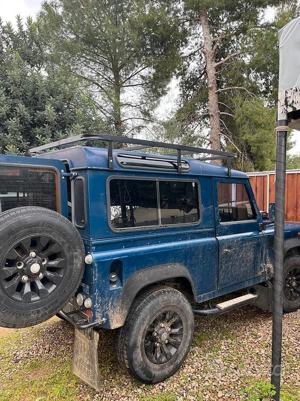 Usata Land Rover Defender 2002 Blu SUV