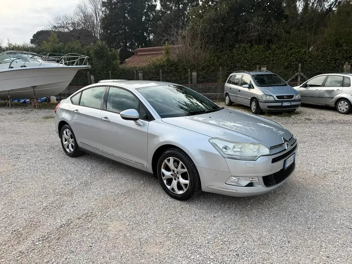 Usata Citroën C5 Dynamique 140 CV (102 kW) 2010 Argento Berlina
