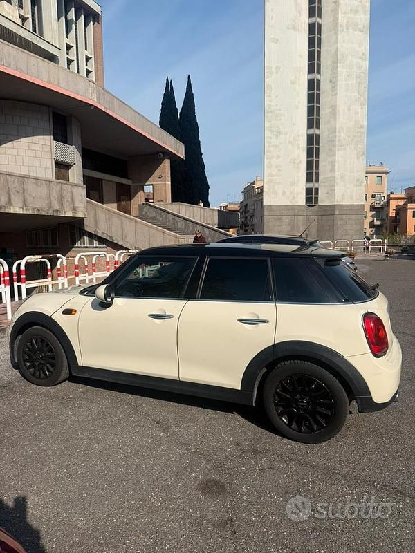 Usata Mini Cooper D 2016 Utilitaria