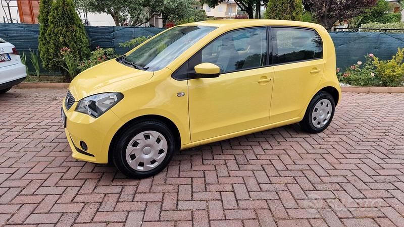 Giallo Usata 2013 Seat Mii Chic Due volumi | 3400 € (Super prezzo) - Immagine 1/4
