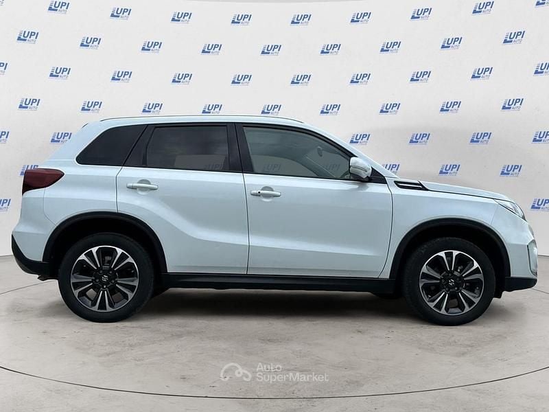 Usata Suzuki Vitara 116 CV (85 kW) 2022 Bianco SUV