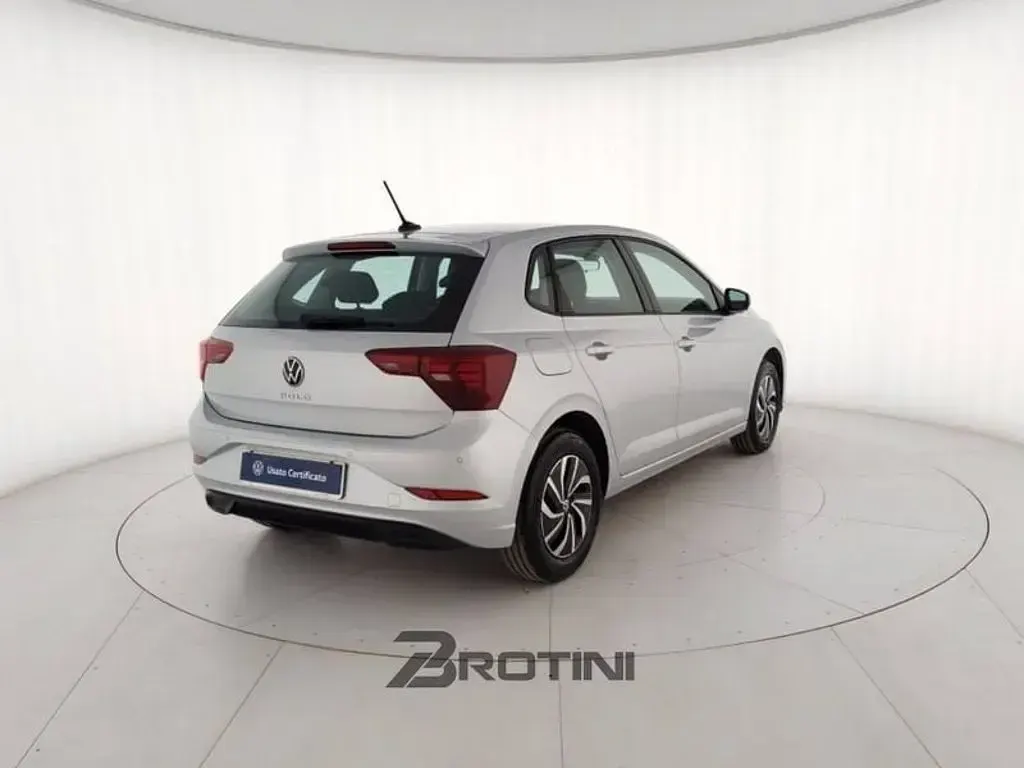 Usata VW Polo Life 95 CV (69 kW) 2025 Grigio Utilitaria