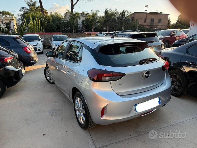 Usata Opel Corsa Edition 101 CV (74 kW) 2022 Grigio Berlina