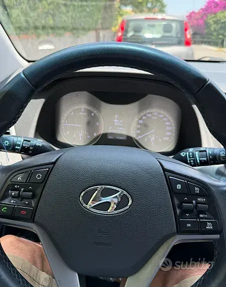 Usata Hyundai Tucson 116 CV (85 kW) 2017 Marrone SUV