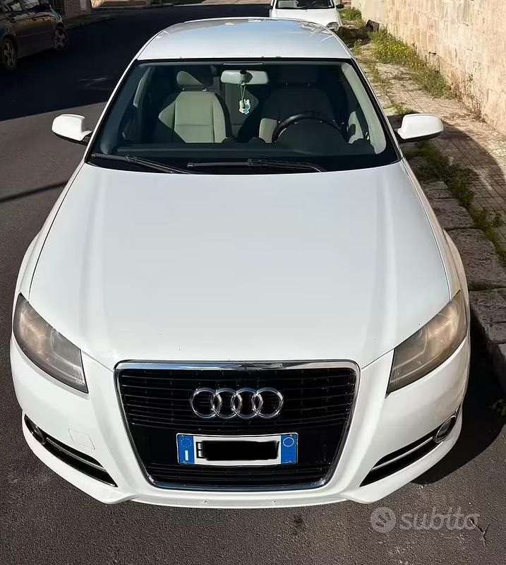 Usata Audi A3 105 CV (77 kW) 2011 Bianco Utilitaria