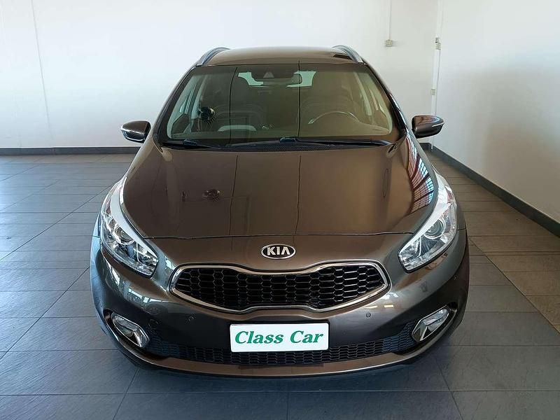 Usata Kia Ceed Sportswagon 128 CV (94 kW) 2015 Sand track Station wagon