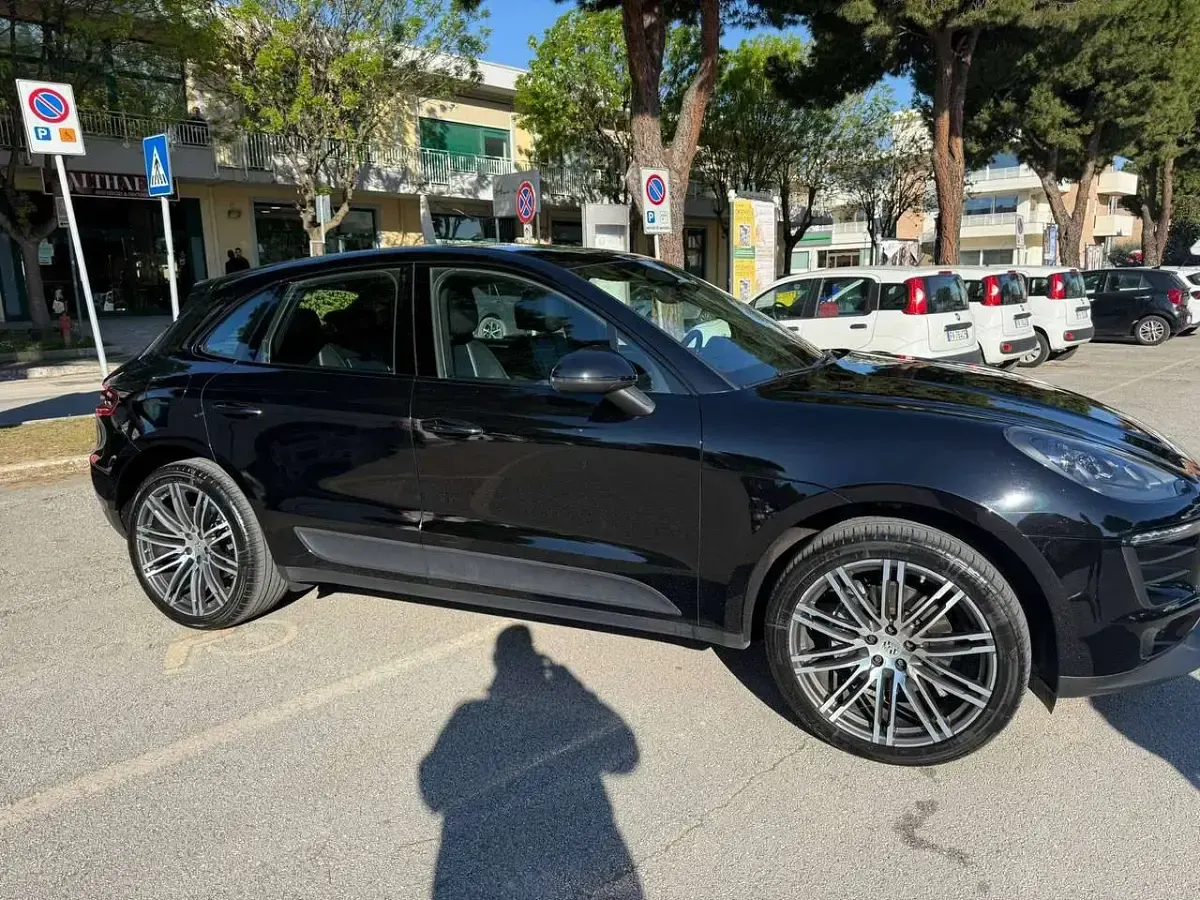 Usata Porsche Macan 252 CV (185 kW) 2017 Nero SUV