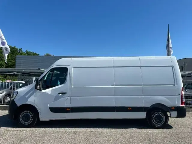 Usata Renault Master 150 CV (110 kW) 2021 Bianco Monovolume