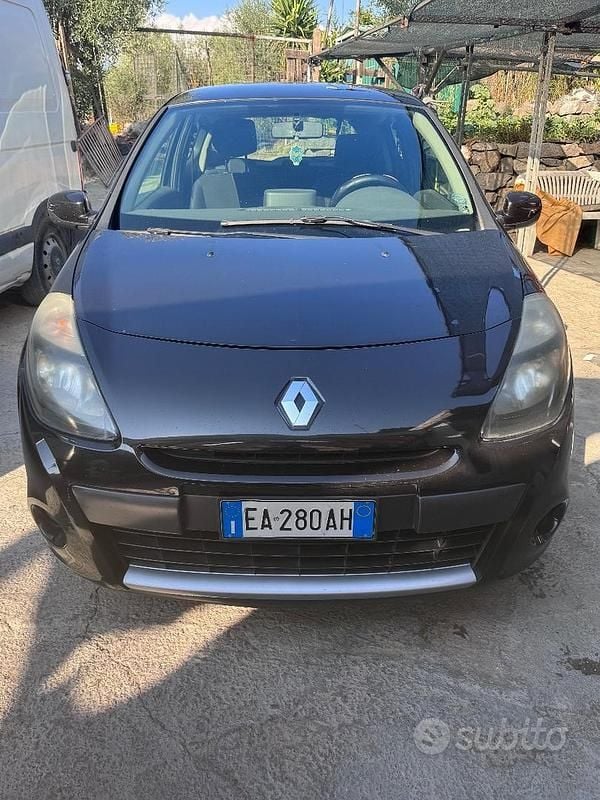 Usata Renault Clio II 75 CV (55 kW) 2009 Nero Utilitaria