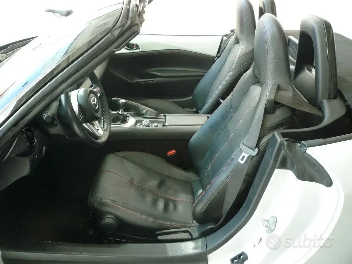 Usata Mazda MX5 Exceed 131 CV (96 kW) 2016 Grigio Cabrio