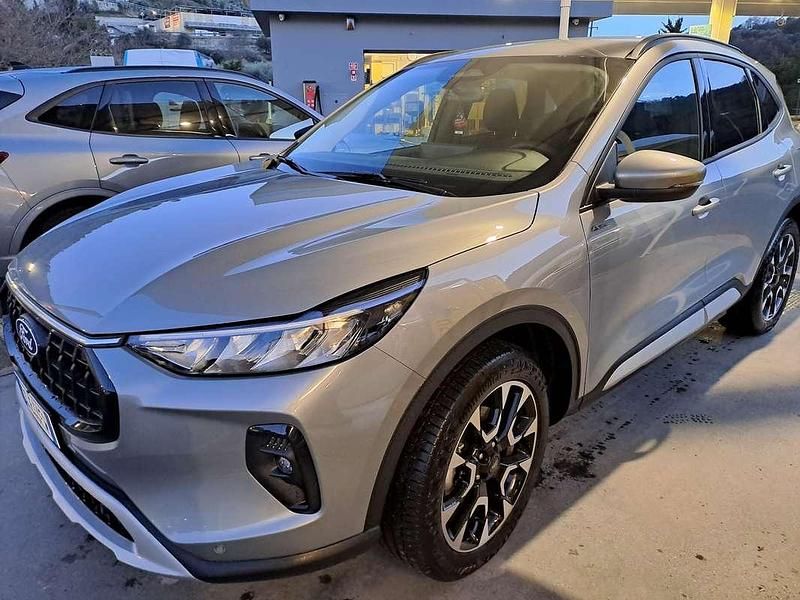 Usata Ford Kuga Active 179 CV (131 kW) 2024 Grigio SUV