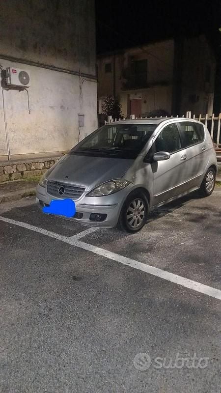 Usata Mercedes 180 2007 Grigio Berlina