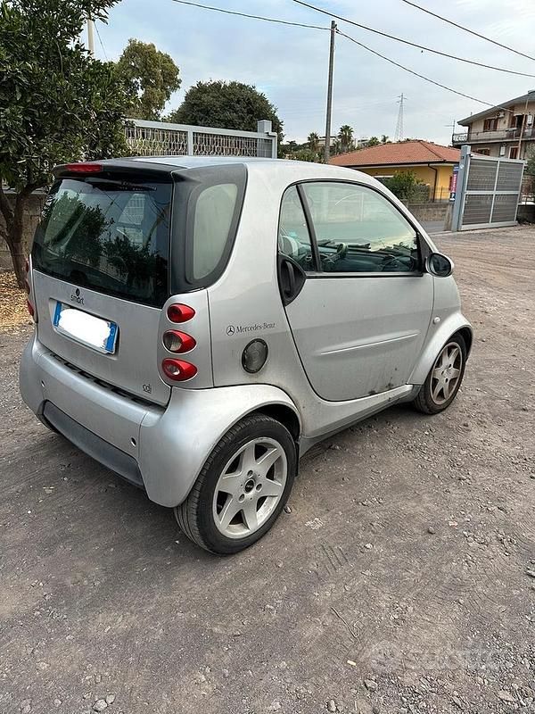 Usata Smart ForTwo Coupé 41 CV (30 kW) 2003 Utilitaria