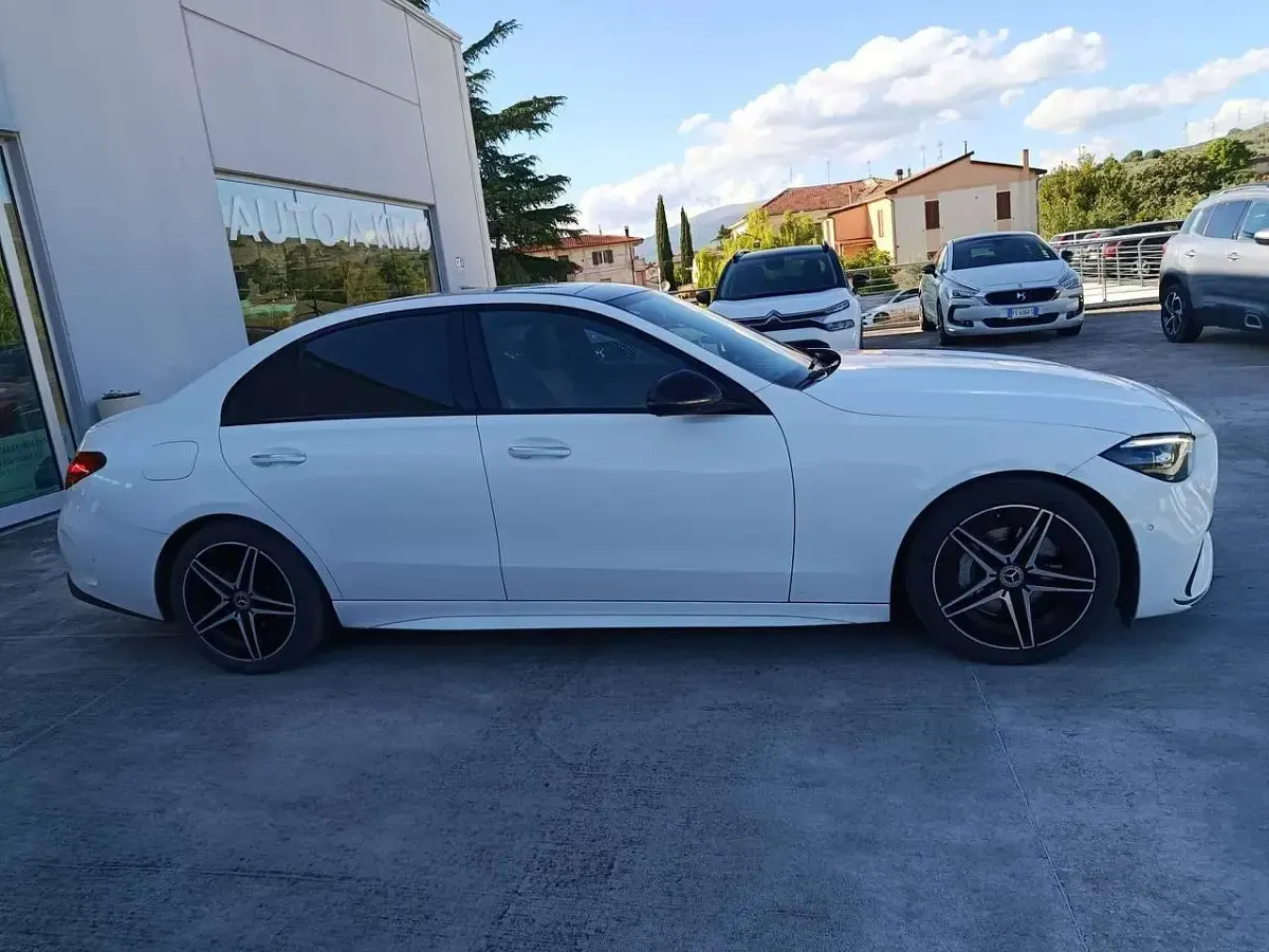 Usata Mercedes C300e Premium 265 CV (194 kW) 2022 Bianco Berlina