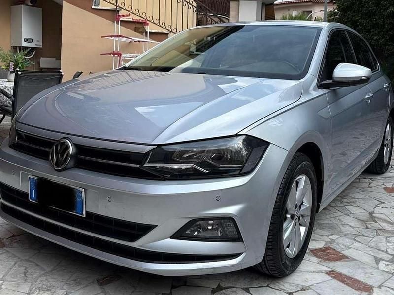 Usata 2019 VW Polo Comfortline Tre volumi | 10.900 € (Super prezzo) - Immagine 1/4