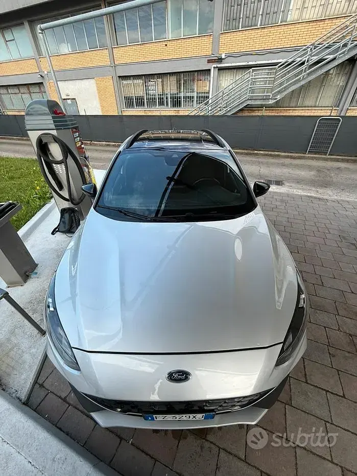 Usata Ford Focus Active 120 CV (88 kW) 2020 Grigio Berlina