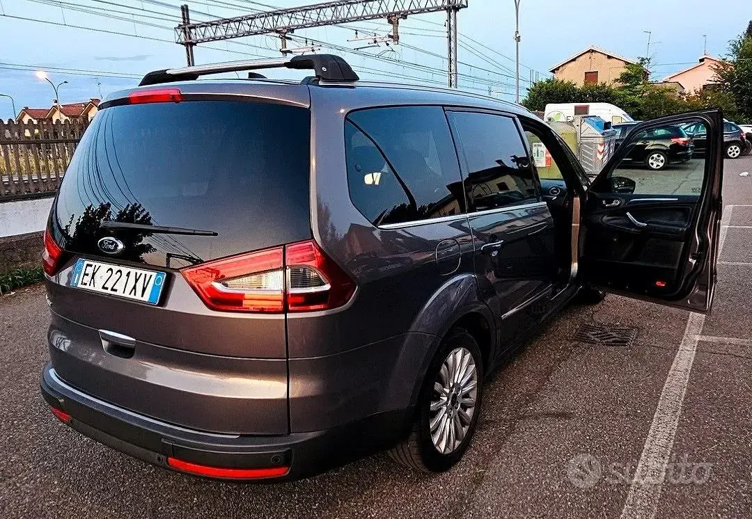 Usata Ford Galaxy Titanium 163 CV (119 kW) 2011 Monovolume