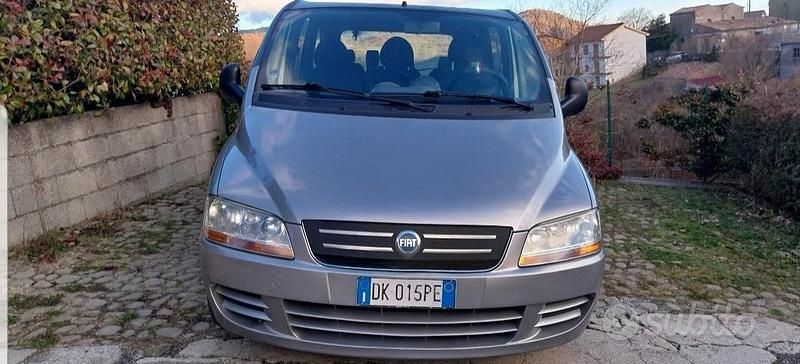Usata Fiat Multipla 116 CV (85 kW) 2005 Grigio Monovolume
