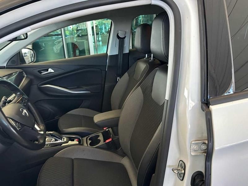 Usata Opel Grandland X GS Line 131 CV (96 kW) 2022 Argento SUV