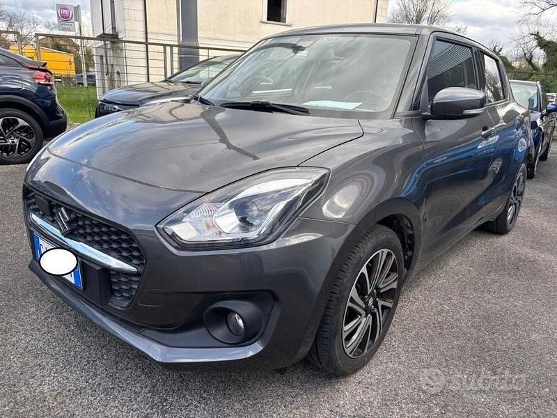 Usata Suzuki Swift 82 CV (60 kW) 2023 Grigio Utilitaria