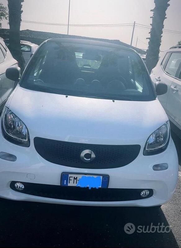 Usata Smart ForTwo Coupé 71 CV (52 kW) 2018 Bianco Coupé