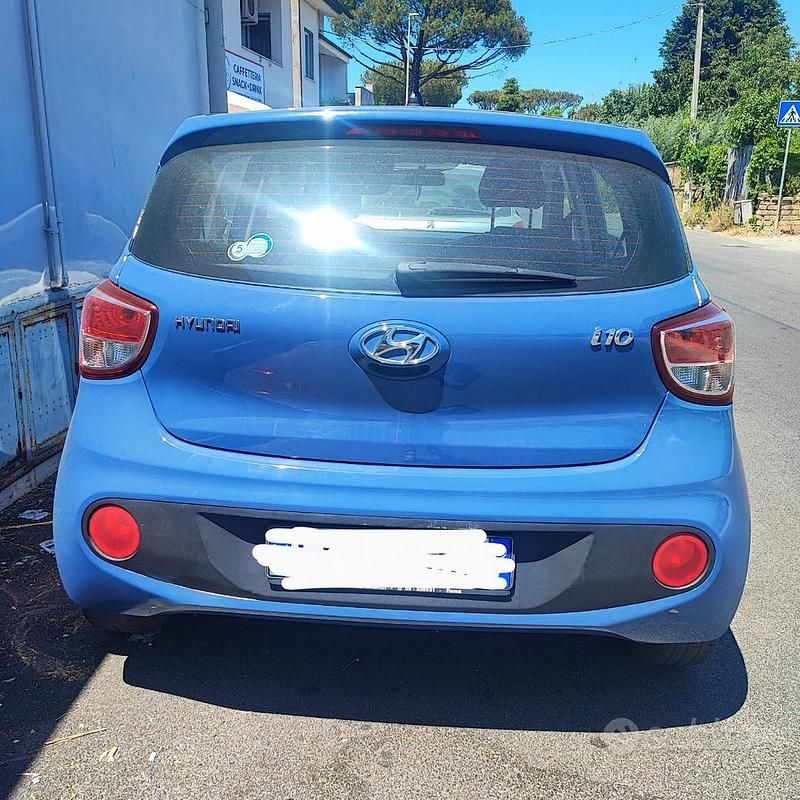 Usata Hyundai i10 83 CV (61 kW) 2017 Blu Utilitaria