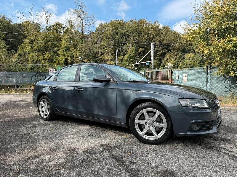 Usata Audi A4 2009 Blu Berlina