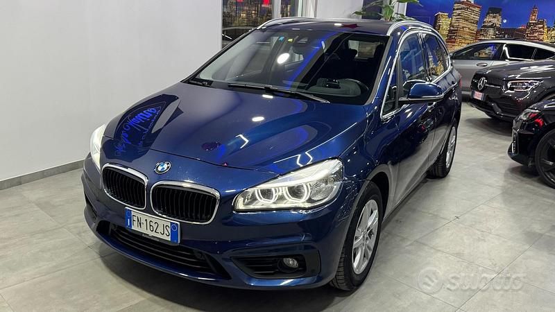 Usata BMW 218 Sport Line 150 CV (110 kW) 2018 Blu Monovolume
