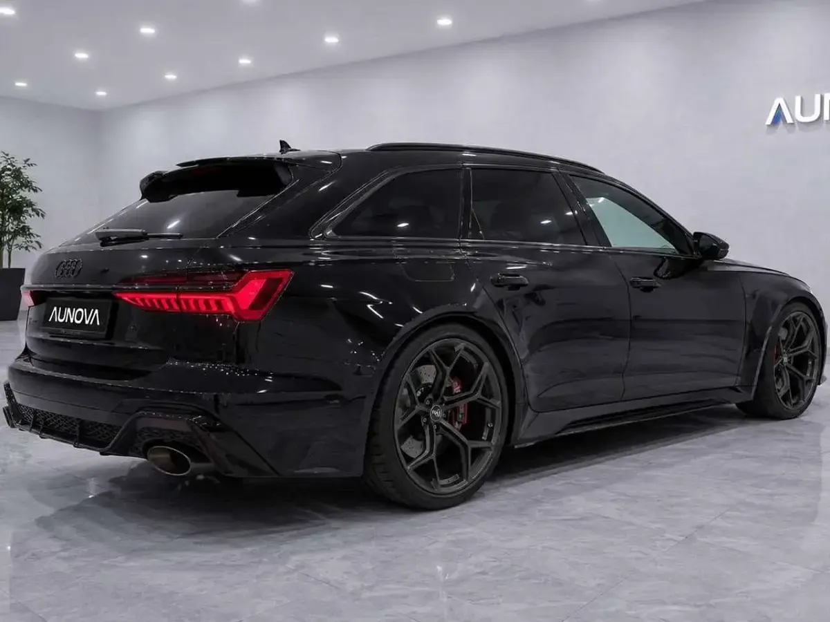 Usata Audi A6 Performance 630 CV (463 kW) 2025 Nero Station wagon