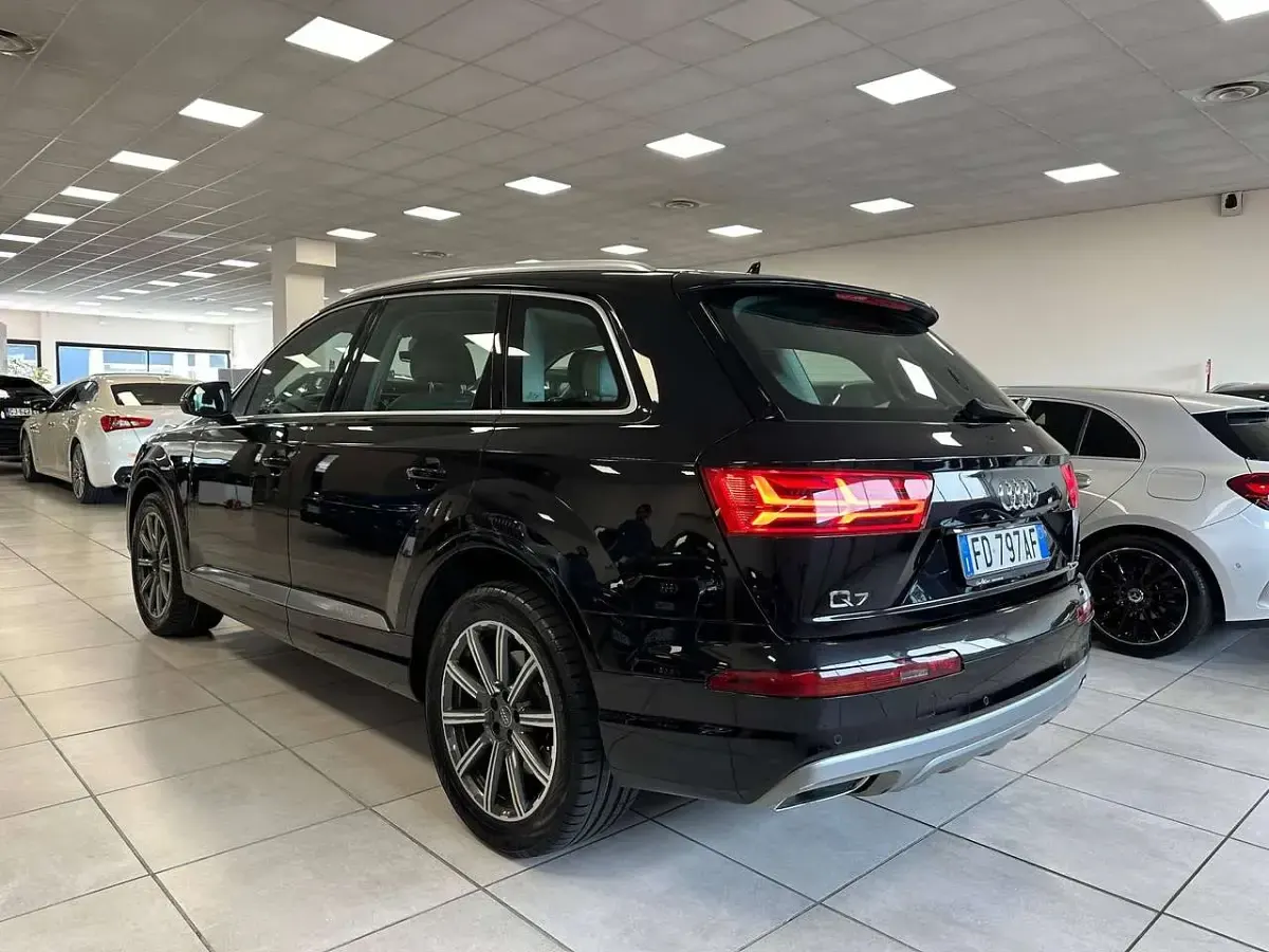 Usata Audi Q7 Business Plus 272 CV (200 kW) 2016 Nero SUV
