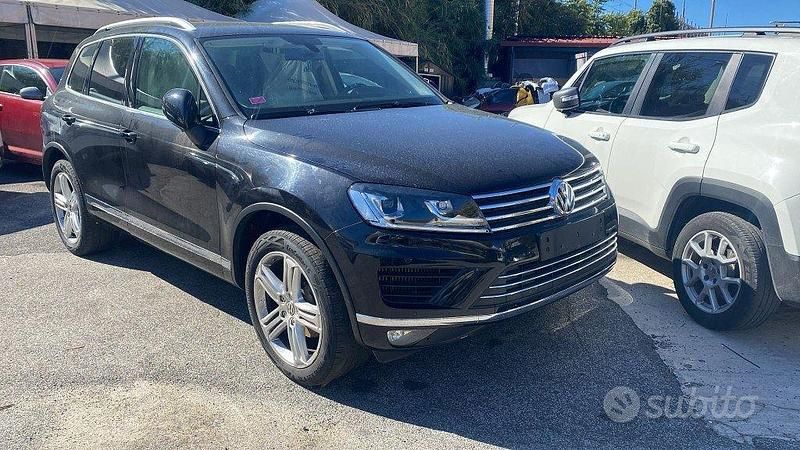 Usata VW Touareg 204 CV (150 kW) 2015 Nero SUV